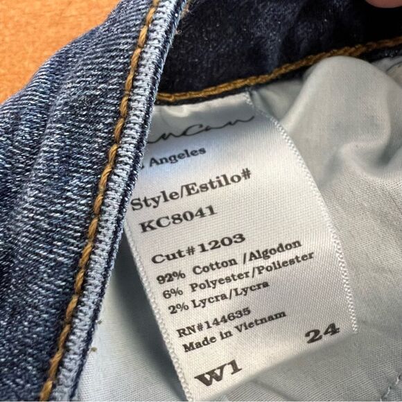 Kancan distressed jeans women’s size 24 - Picture 3 of 5